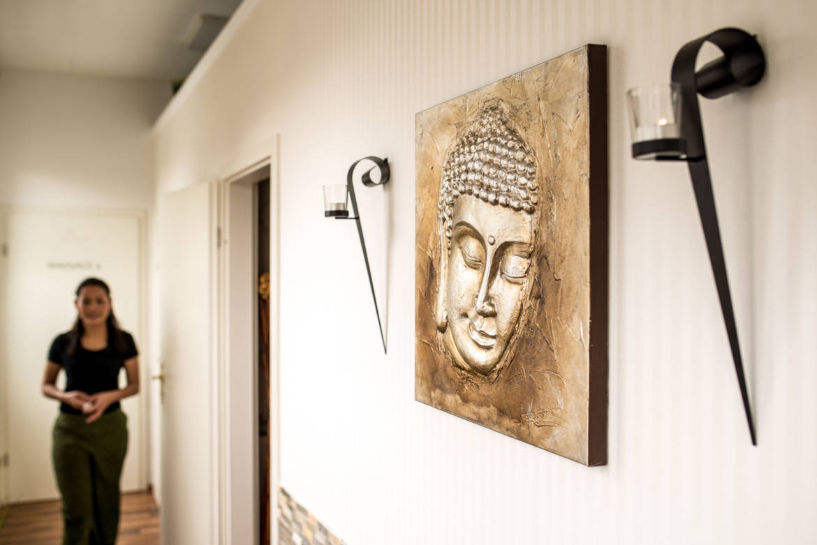 Thasiana-Salon-Flur-Massageräume.jpg